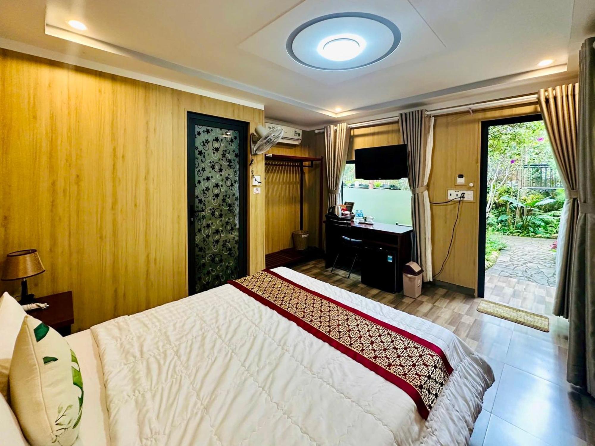 Bazan Home - Hotel & Bungalow Pleiku Rum bild