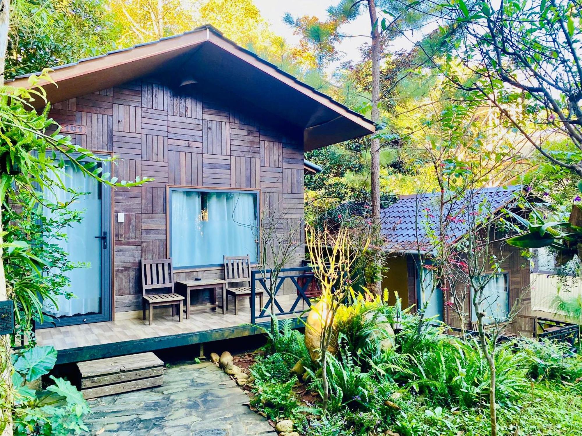 Bazan Home - Hotel & Bungalow Pleiku Exteriör bild