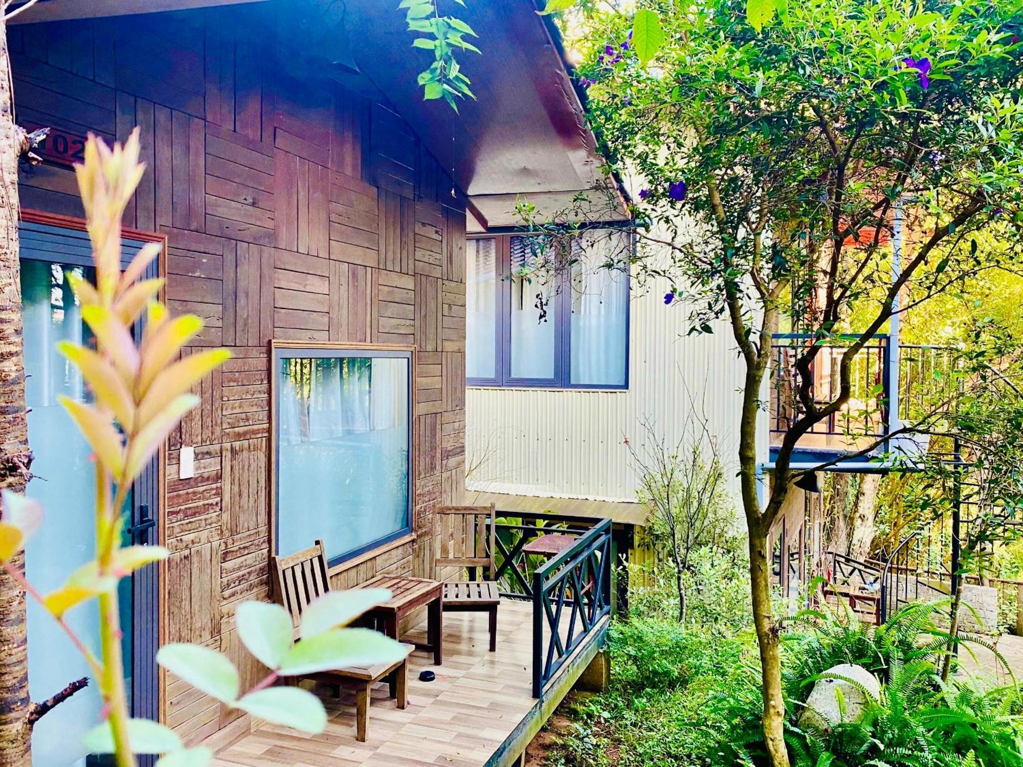 Bazan Home - Hotel & Bungalow Pleiku Exteriör bild